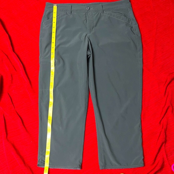Eddie Bauer capris - Picture 2 of 8